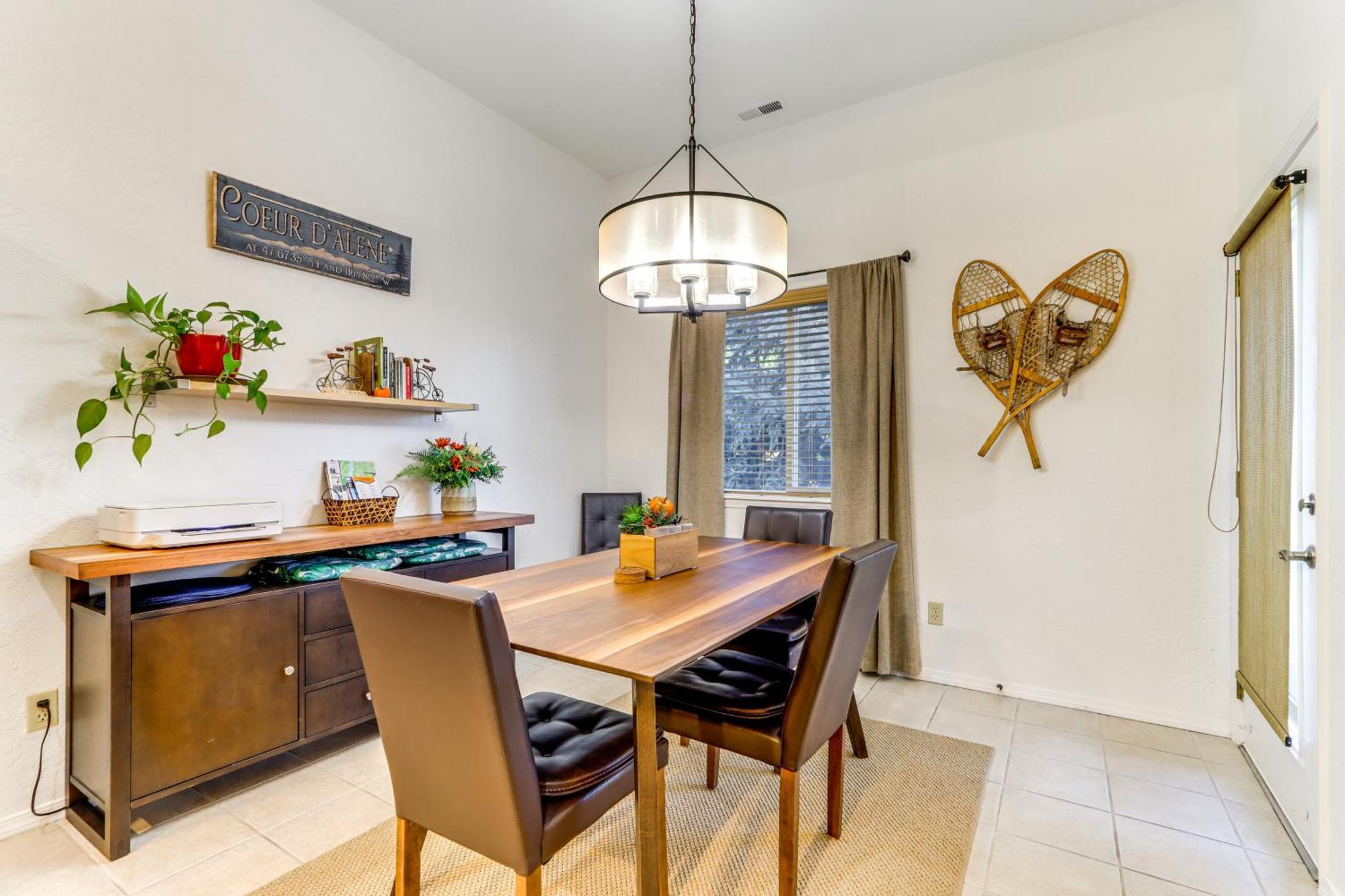 Modern Coeur Dalene Getaway Condo Walk Downtown! Coeur d'Alene Eksteriør billede