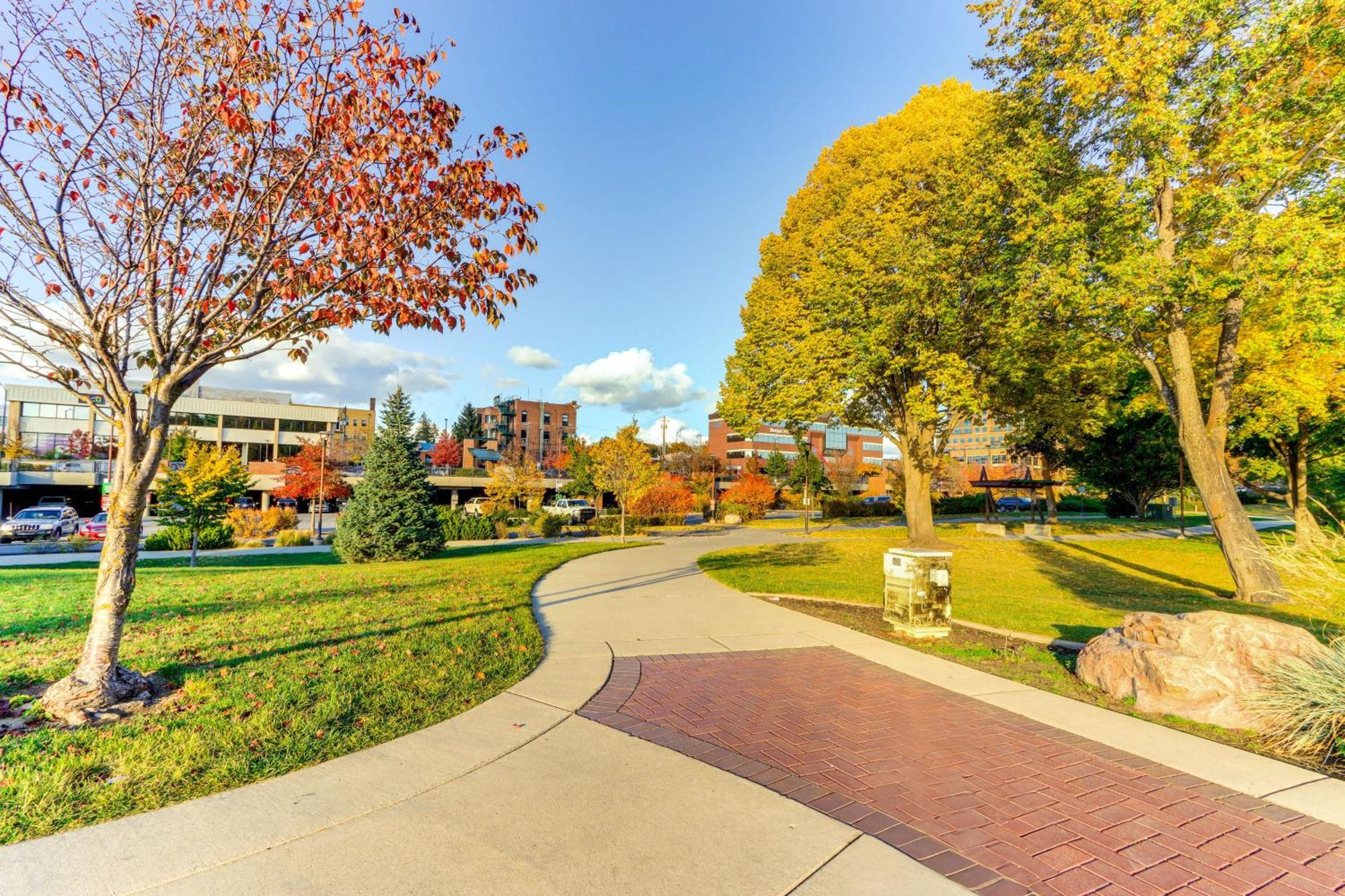 Modern Coeur Dalene Getaway Condo Walk Downtown! Coeur d'Alene Eksteriør billede